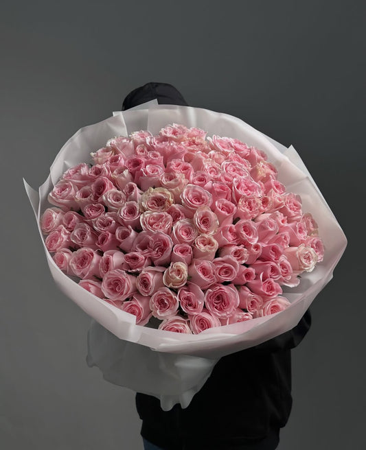 100 Pink Roses