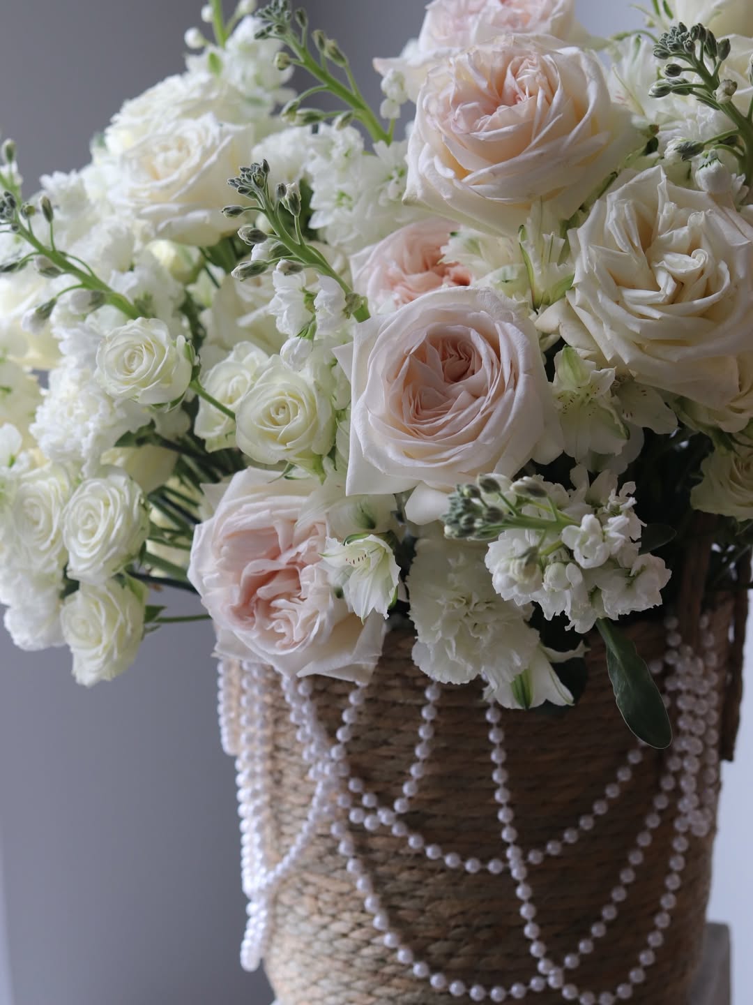 Flower Basket "Elizabeth"