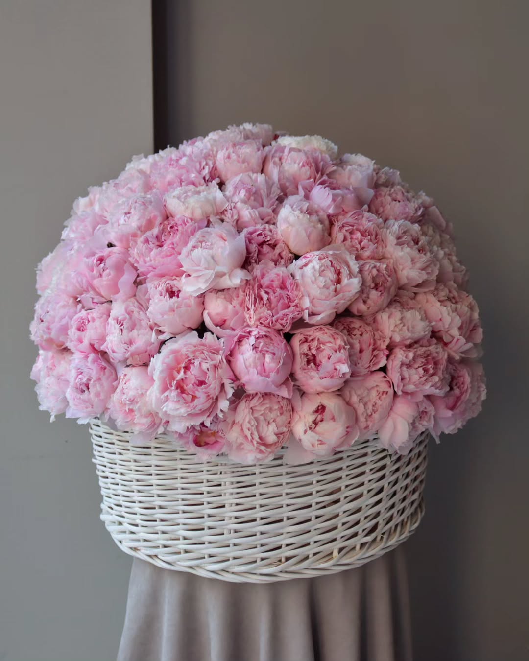 100 Peony Flower Basket
