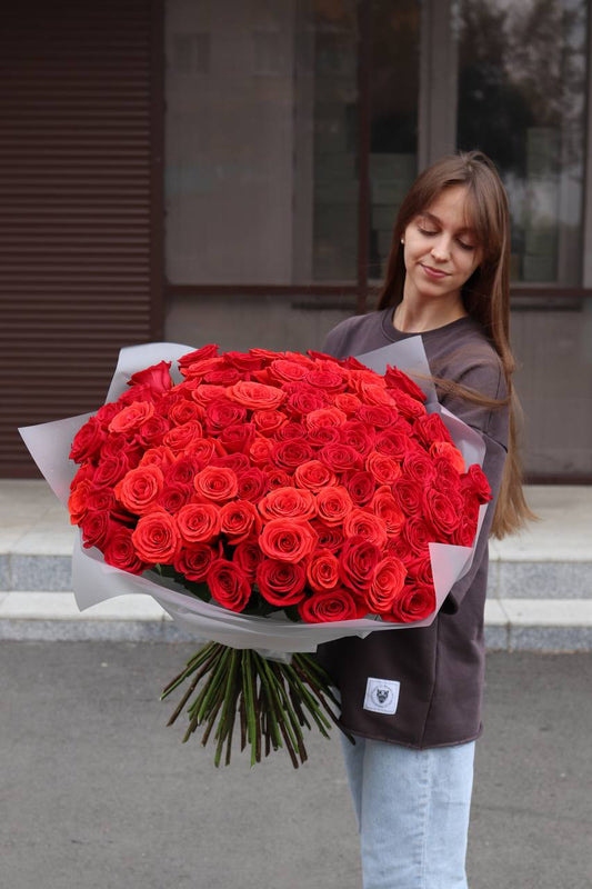100 Red Roses