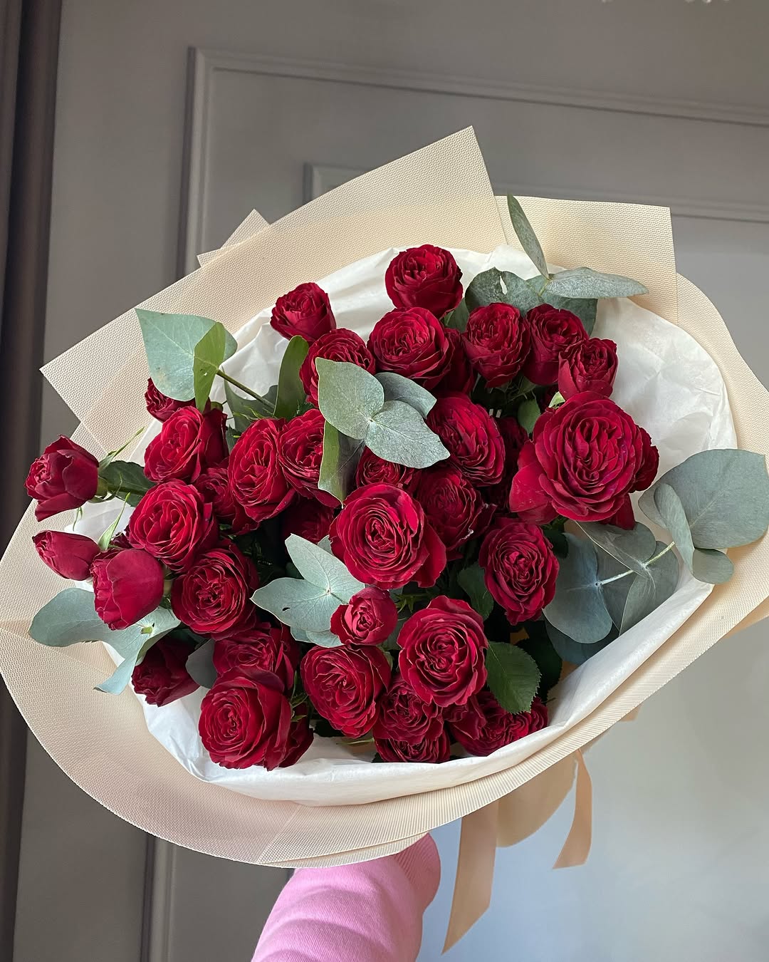 Mono Roses Mono Bouquet of Spray Roses – Amelie Flowers&Gifts